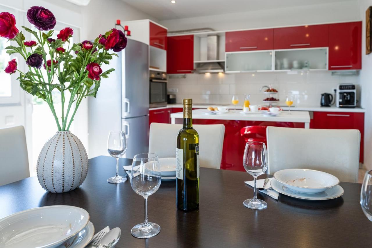 Apartman View Preko Luaran gambar
