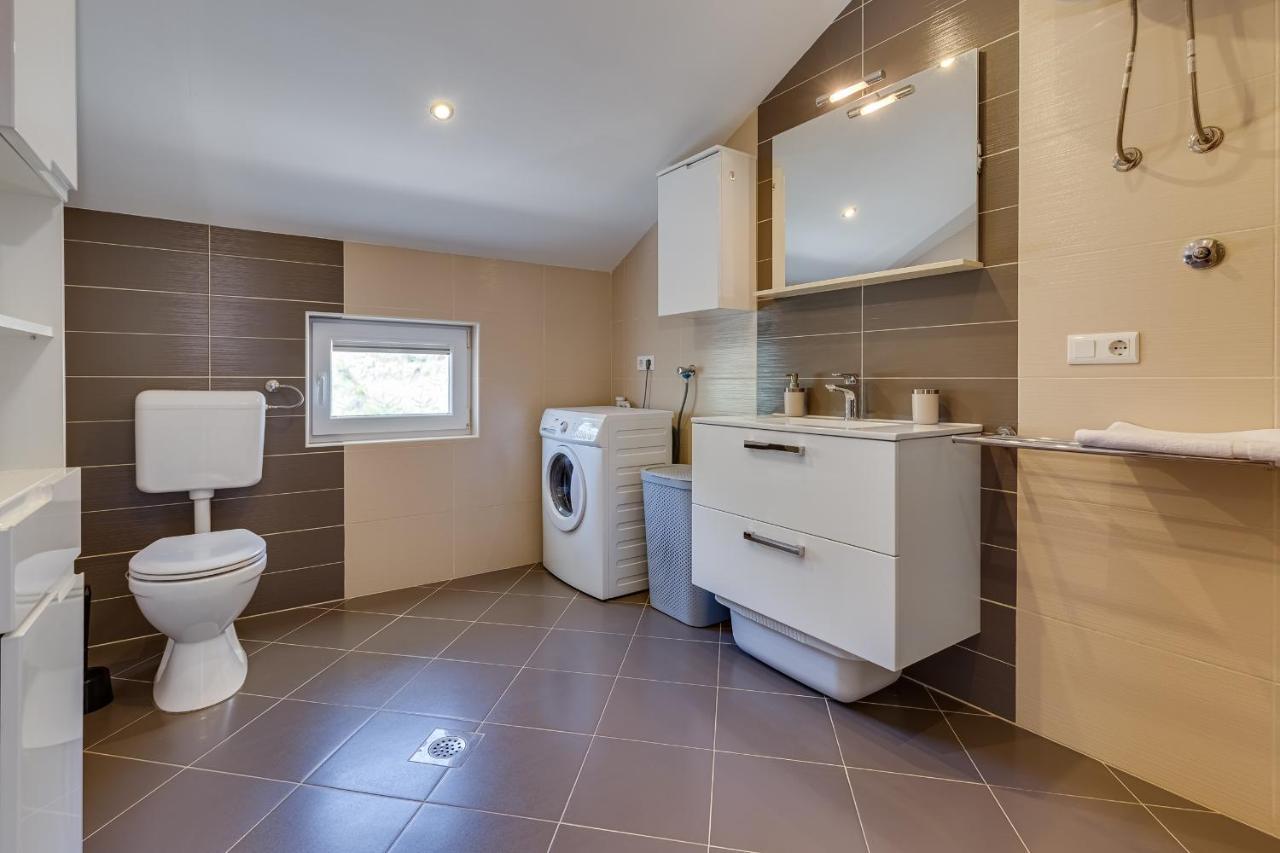 Apartman View Preko Luaran gambar